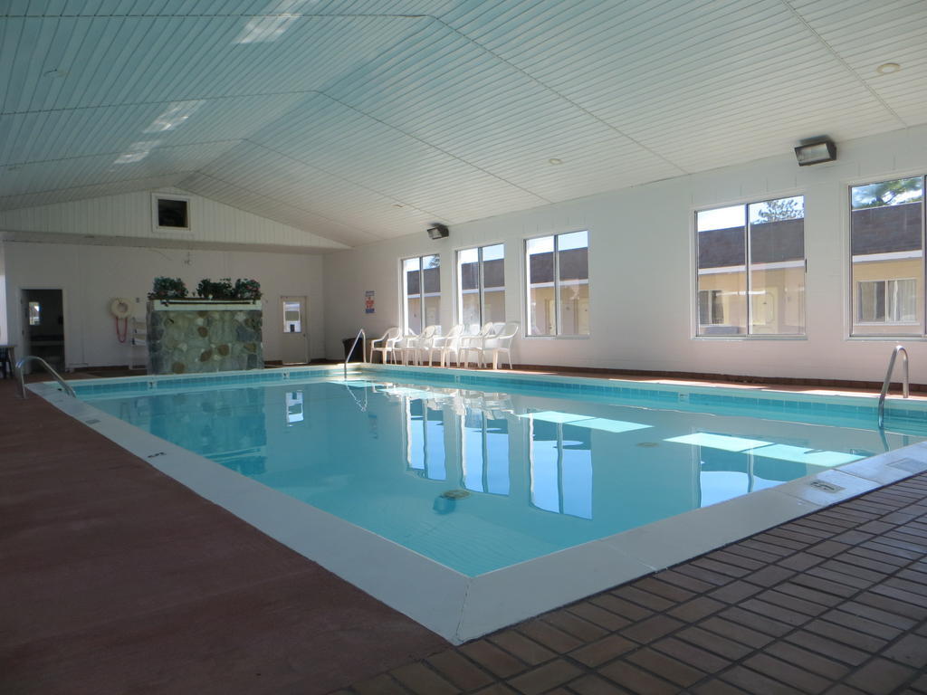 Waterfront Inn Mackinaw City Kültér fotó